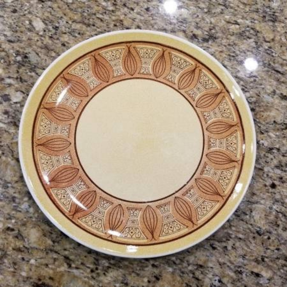 VTG MCM Taylor Smith & Taylor Honey Gold Onion Round Stoneware Plate 12.25"